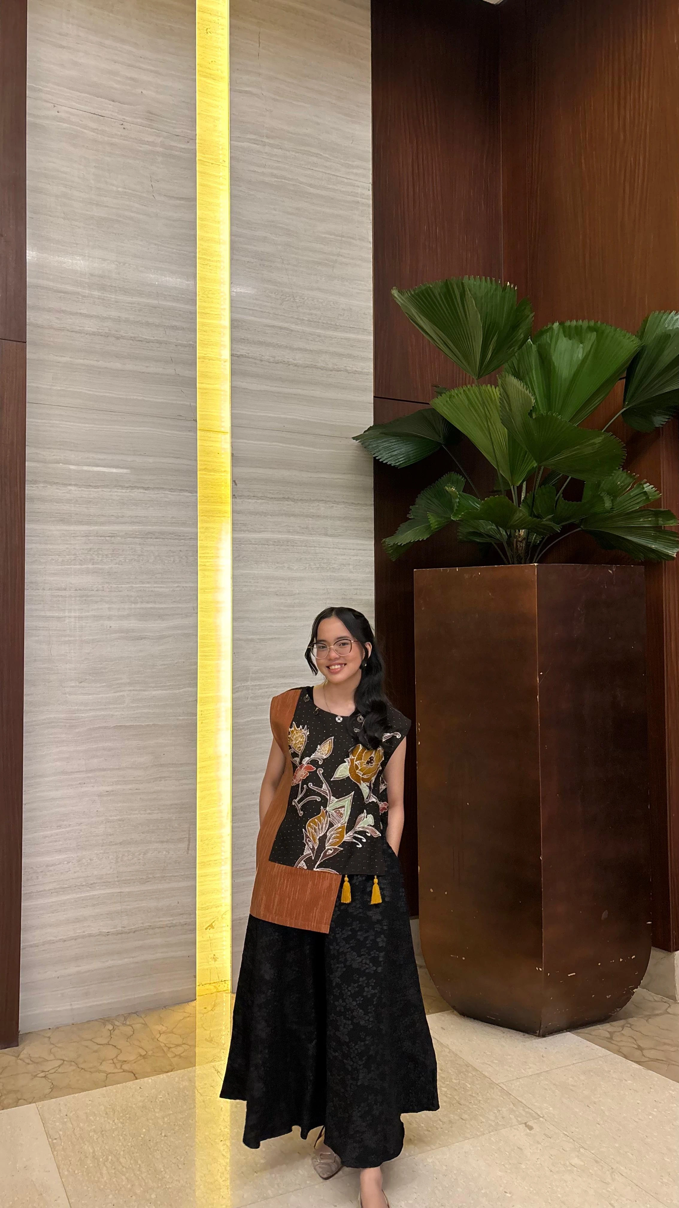 Khalillah Adelia - Classic Elegance
